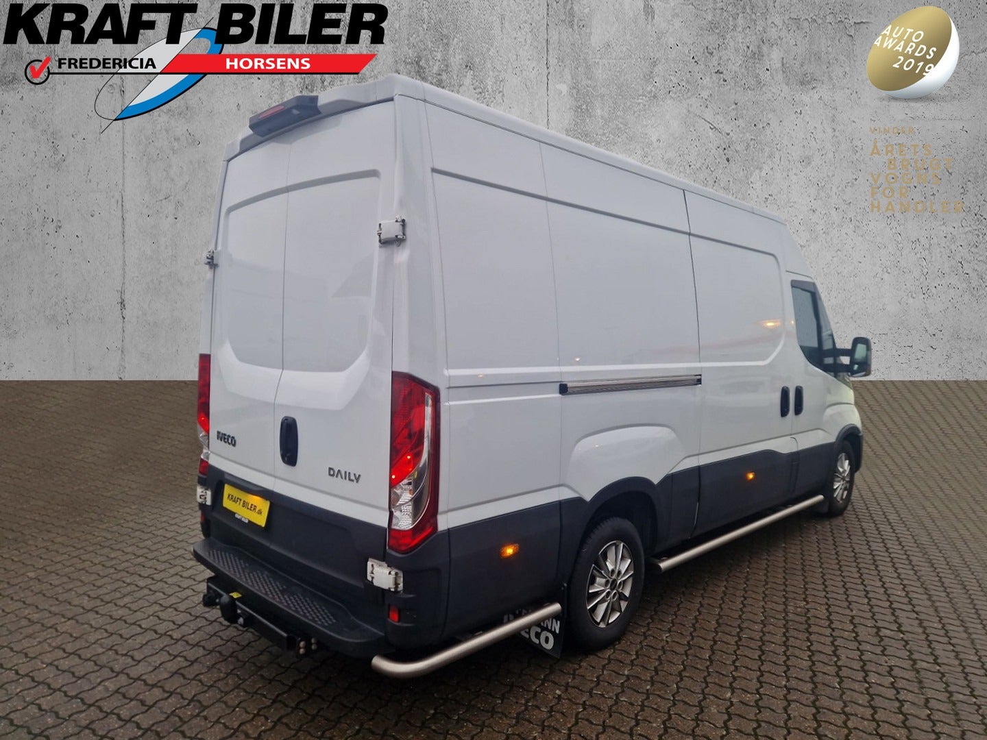 flexleasing-iveco-daily-30-35s21-12m3-van-ag8-findleasing