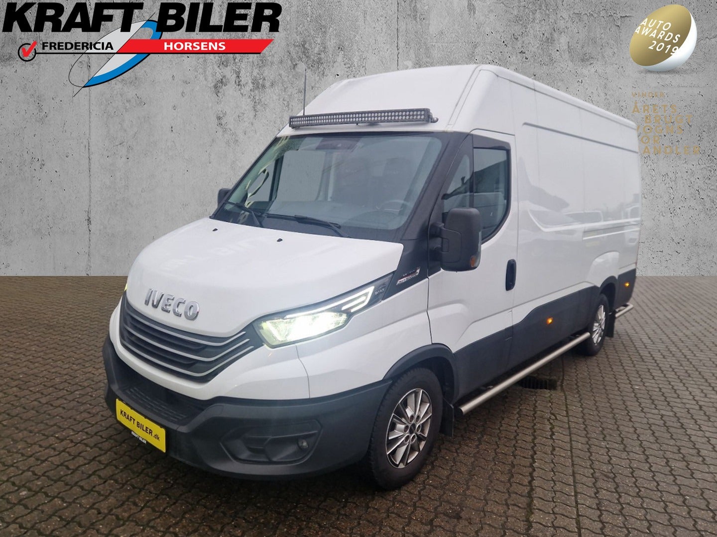 flexleasing-iveco-daily-30-35s21-12m3-van-ag8-findleasing