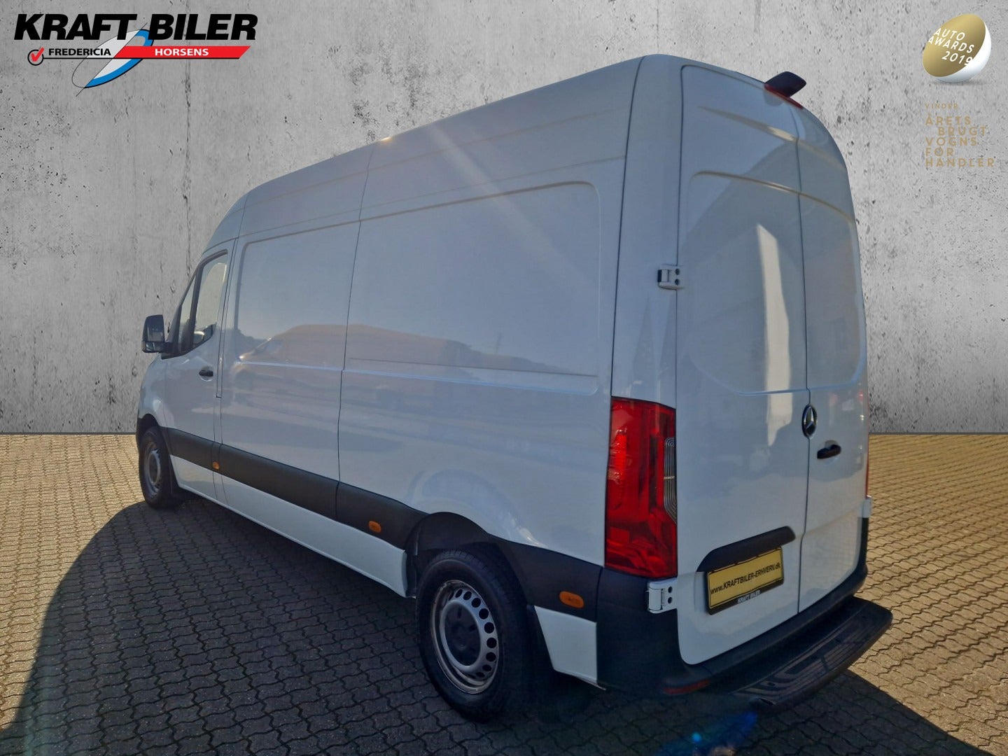 flexleasing-mercedes-sprinter-214-22-cdi-a2-kassevogn-aut-fwd-findleasing