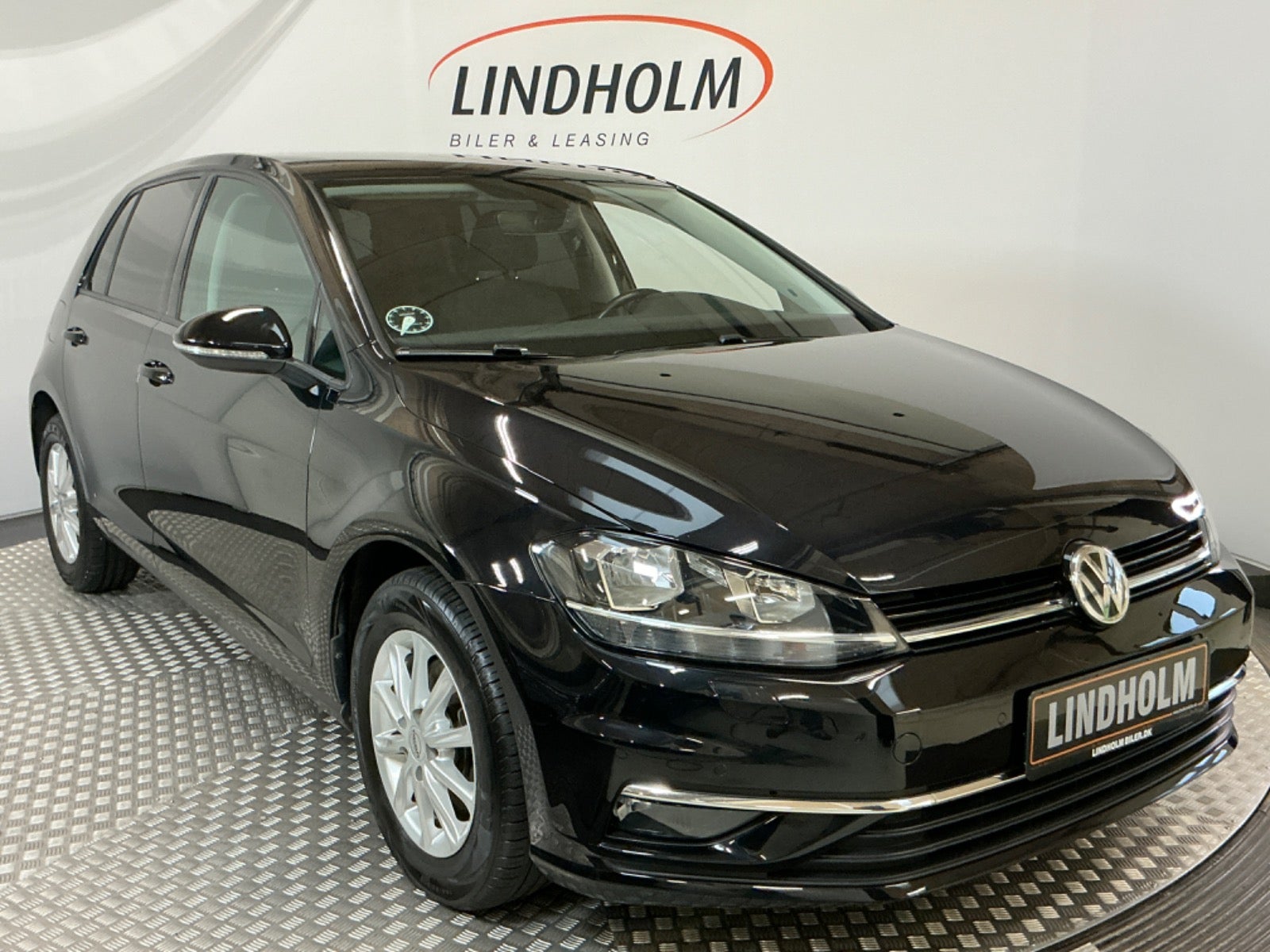 flexleasing-vw-golf-vii-16-tdi-115-comfortline-dsg-5d-findleasing