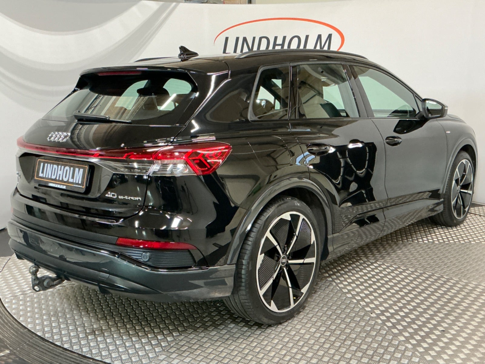 flexleasing-audi-q4-e-tron-40-s-line-5d-findleasing