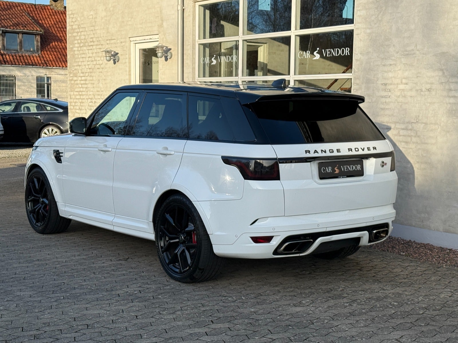 flexleasing-land-rover-range-rover-sport-50-p575-svr-aut-5d-findleasing