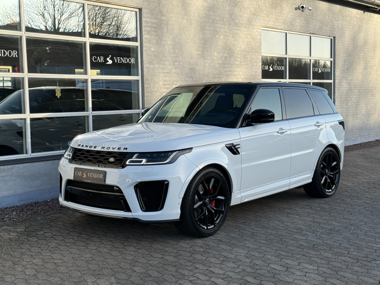 flexleasing-land-rover-range-rover-sport-50-p575-svr-aut-5d-findleasing