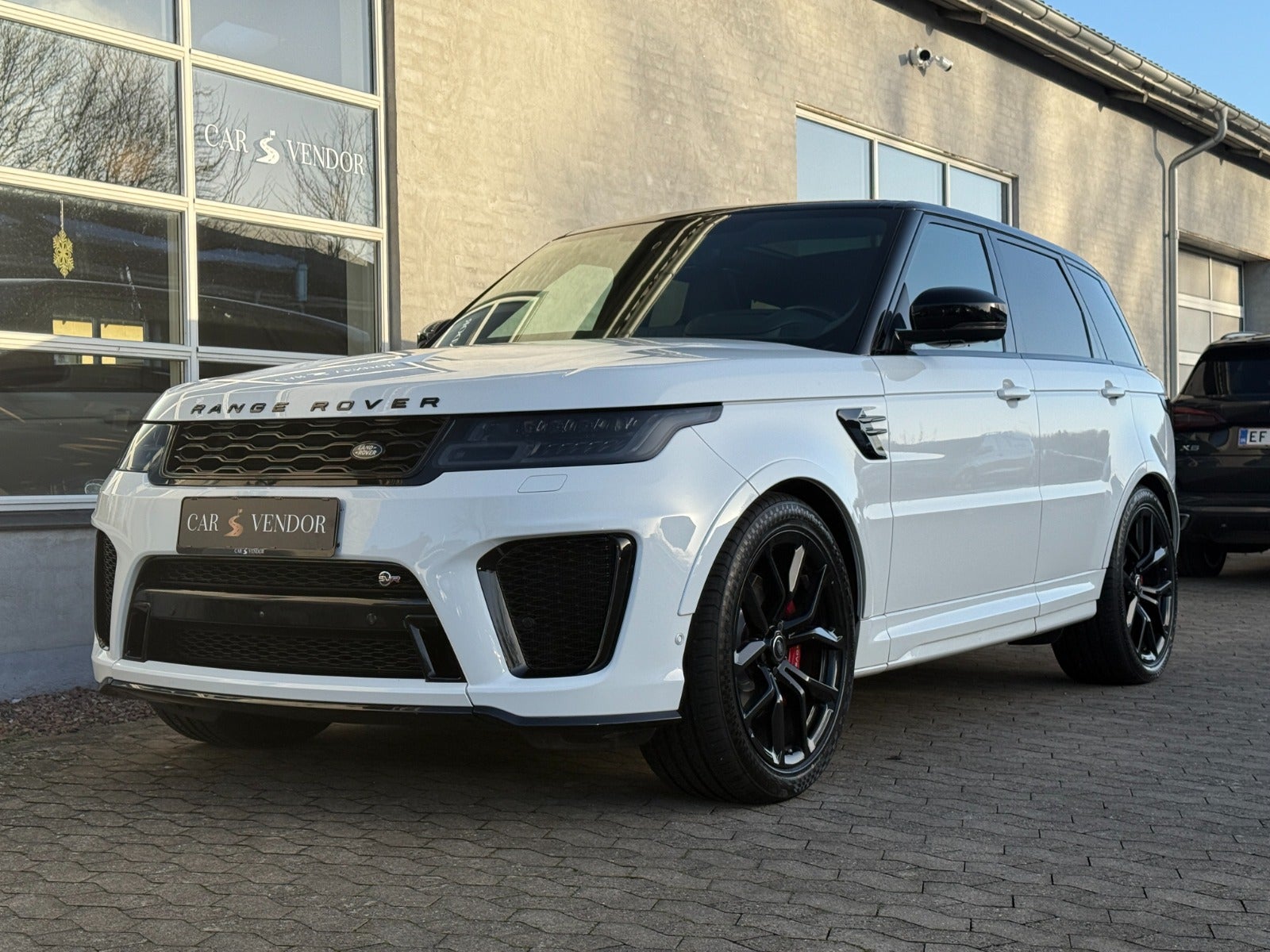 flexleasing-land-rover-range-rover-sport-50-p575-svr-aut-5d-findleasing