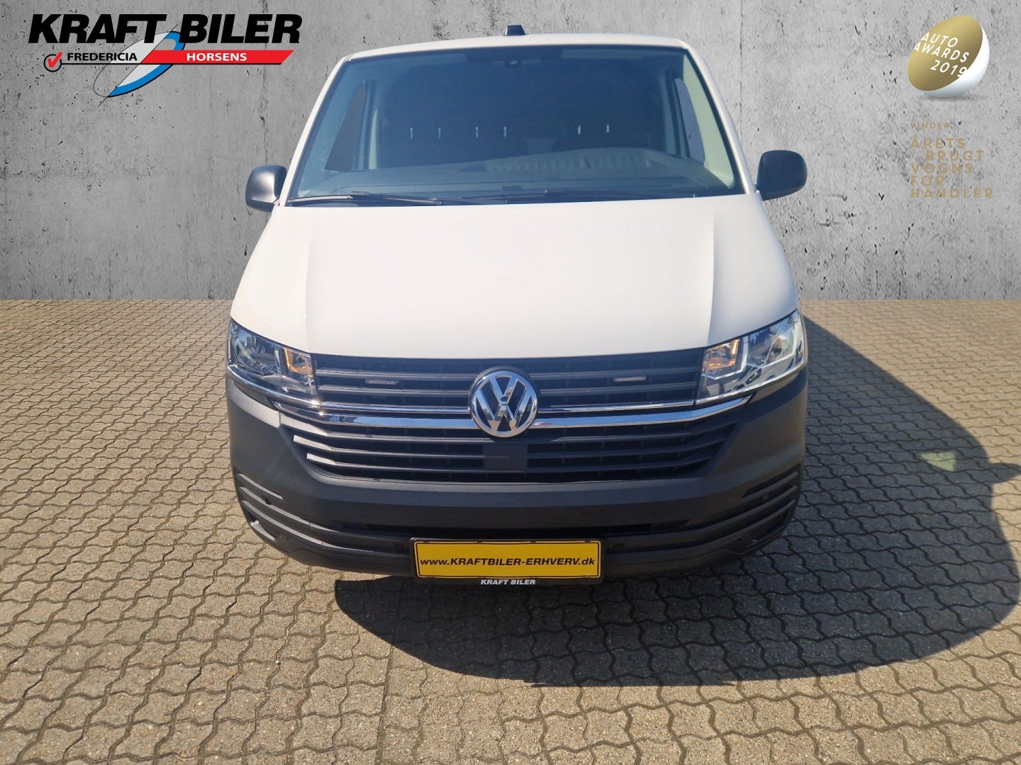 flexleasing-vw-transporter-20-tdi-150-kassevogn-lang-findleasing