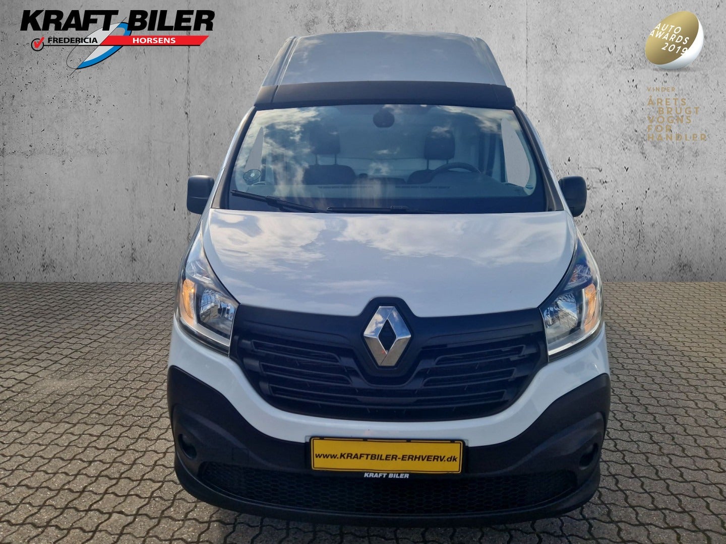 flexleasing-renault-trafic-t29-16-dci-120-l2h2-findleasing