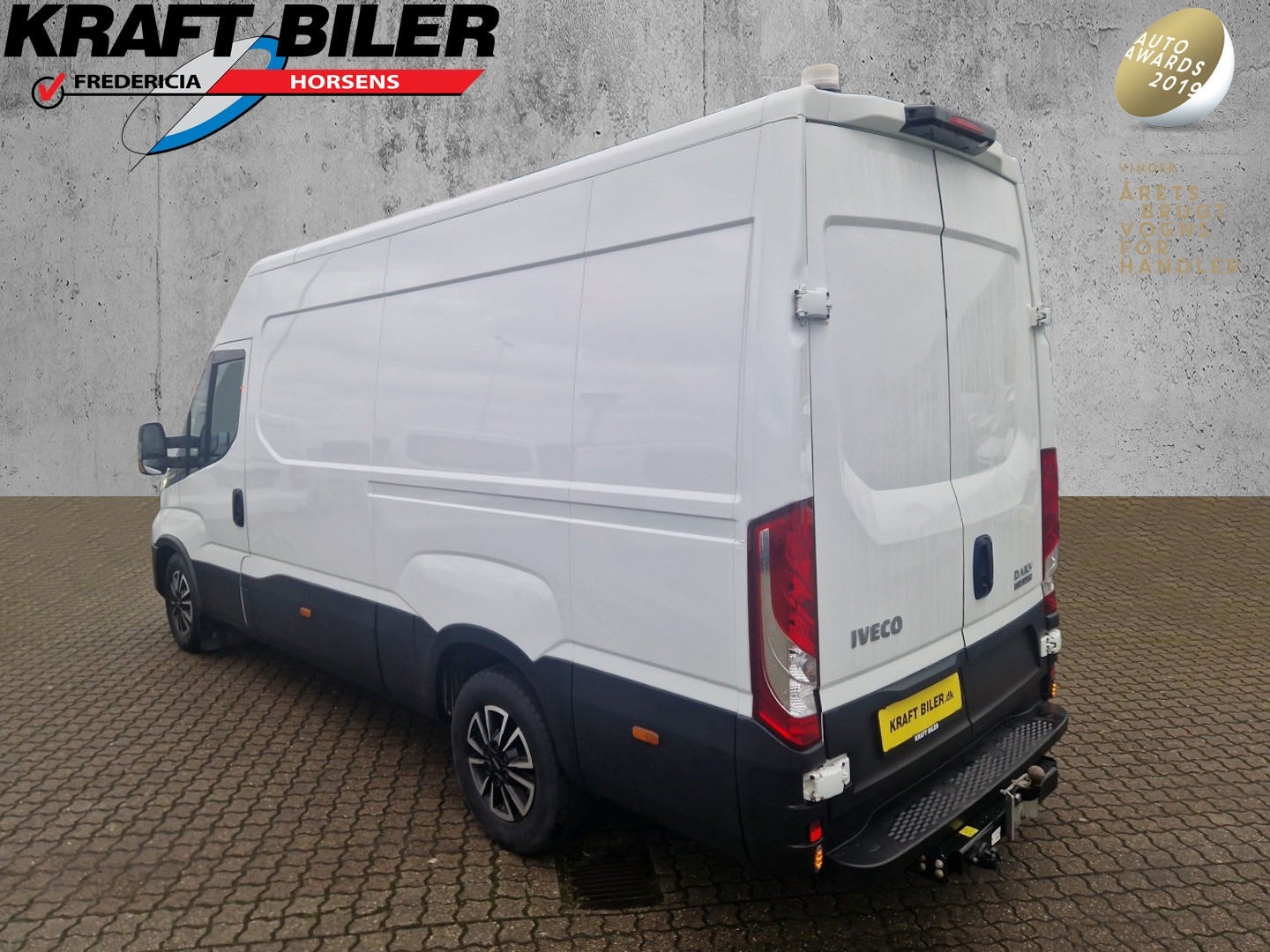 flexleasing-iveco-daily-30-35s18-12m3-van-ag8-findleasing