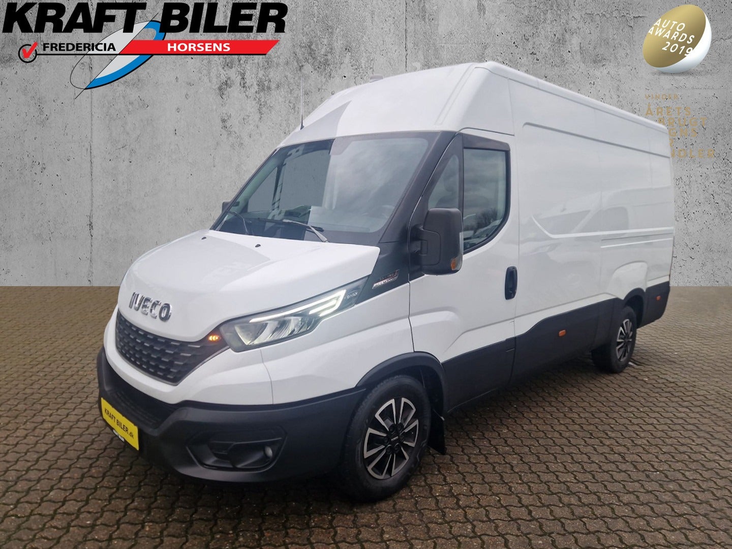 flexleasing-iveco-daily-30-35s18-12m3-van-ag8-findleasing