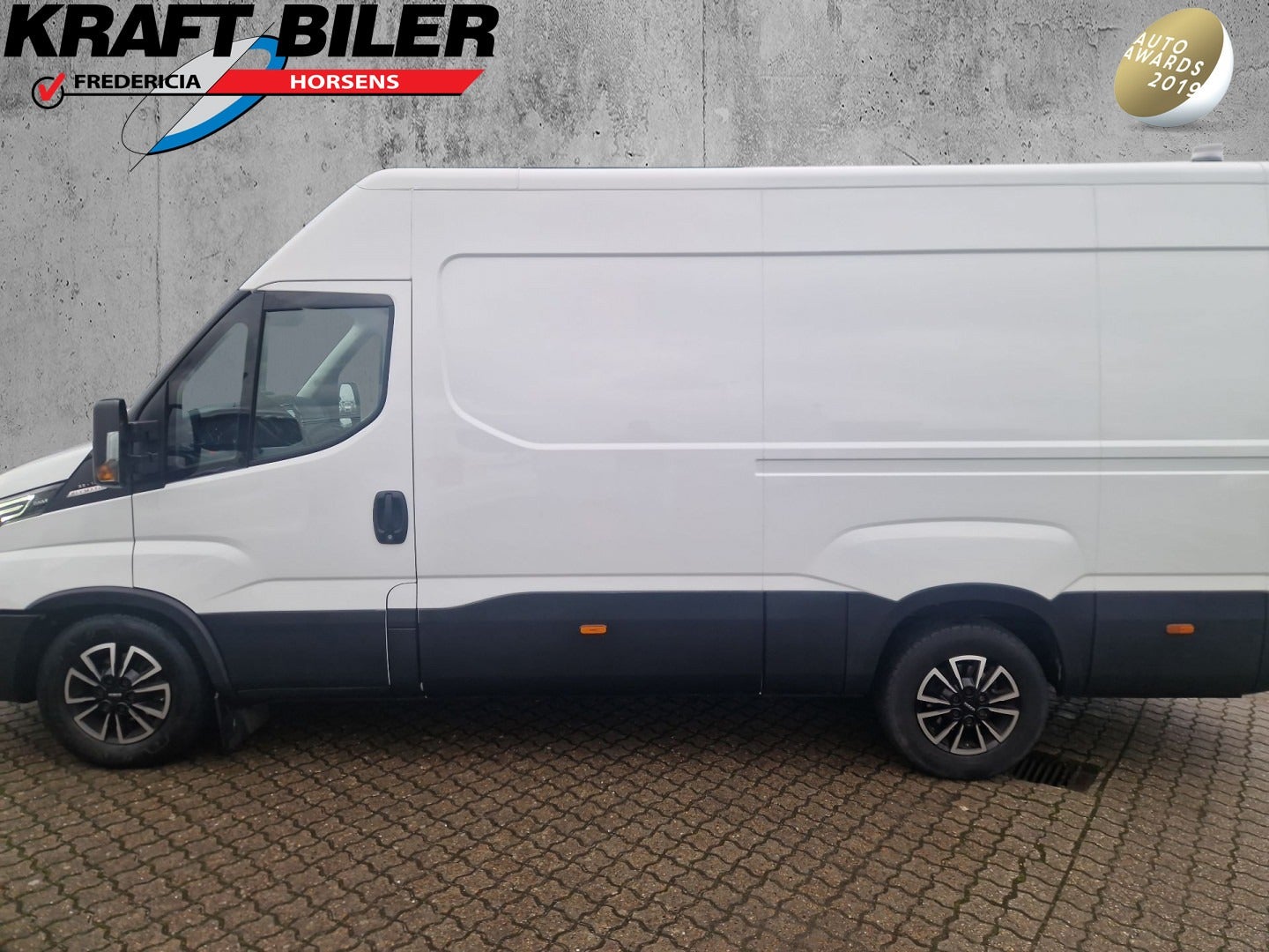 flexleasing-iveco-daily-30-35s18-12m3-van-ag8-findleasing