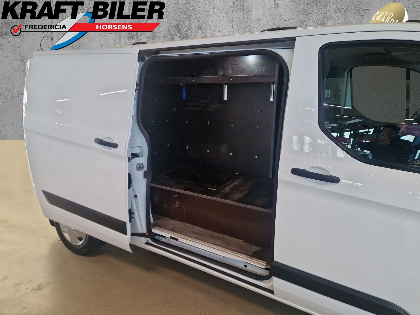 flexleasing-ford-transit-custom-300l-20-tdci-130-trend-findleasing