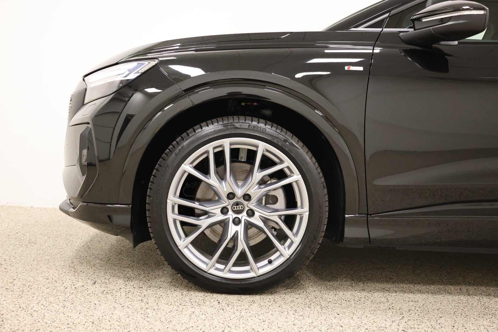 flexleasing-audi-q4-e-tron-50-s-line-quattro-5d-findleasing