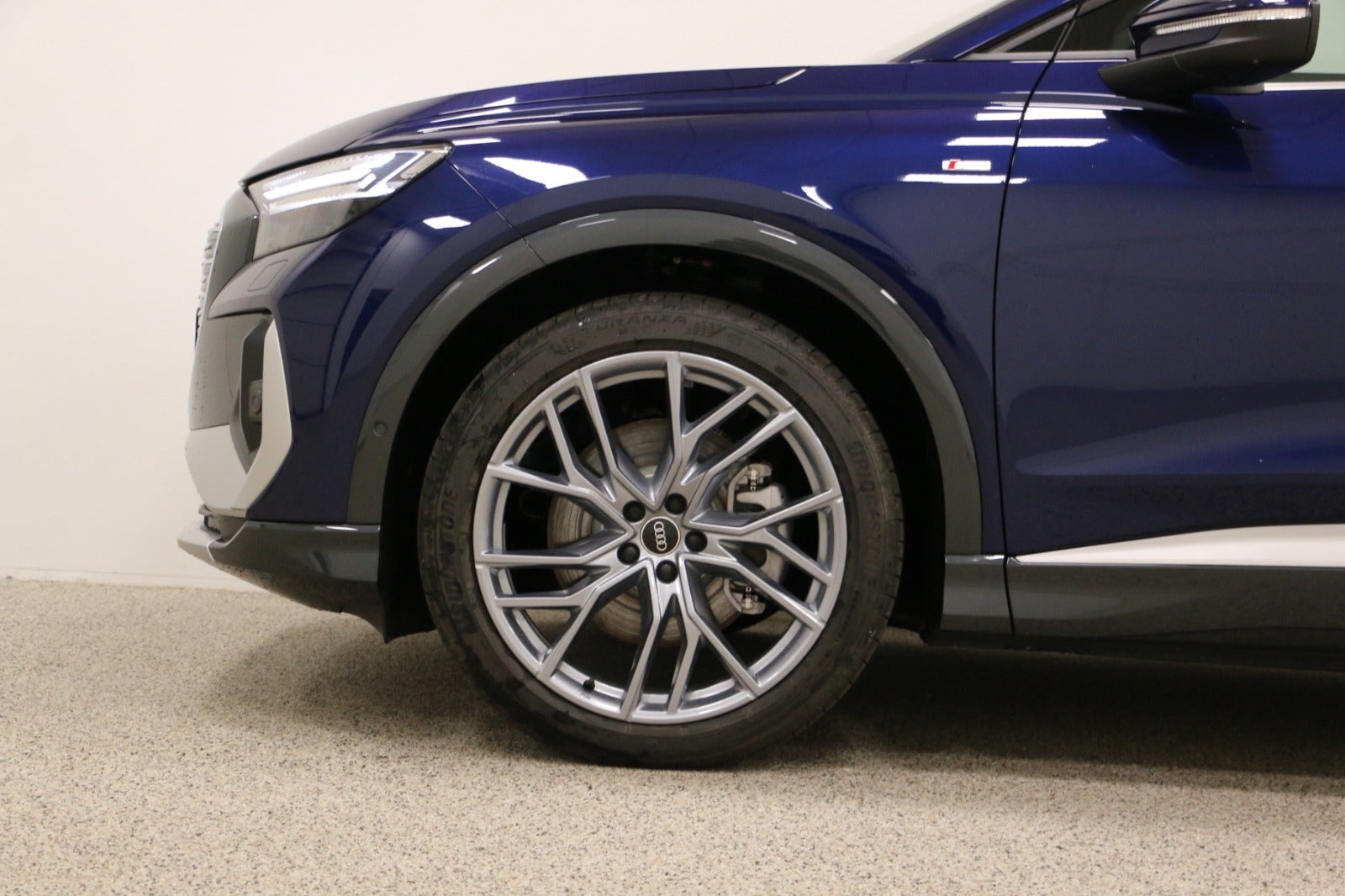 flexleasing-audi-q4-e-tron-50-s-line-sportback-quattro-5d-findleasing