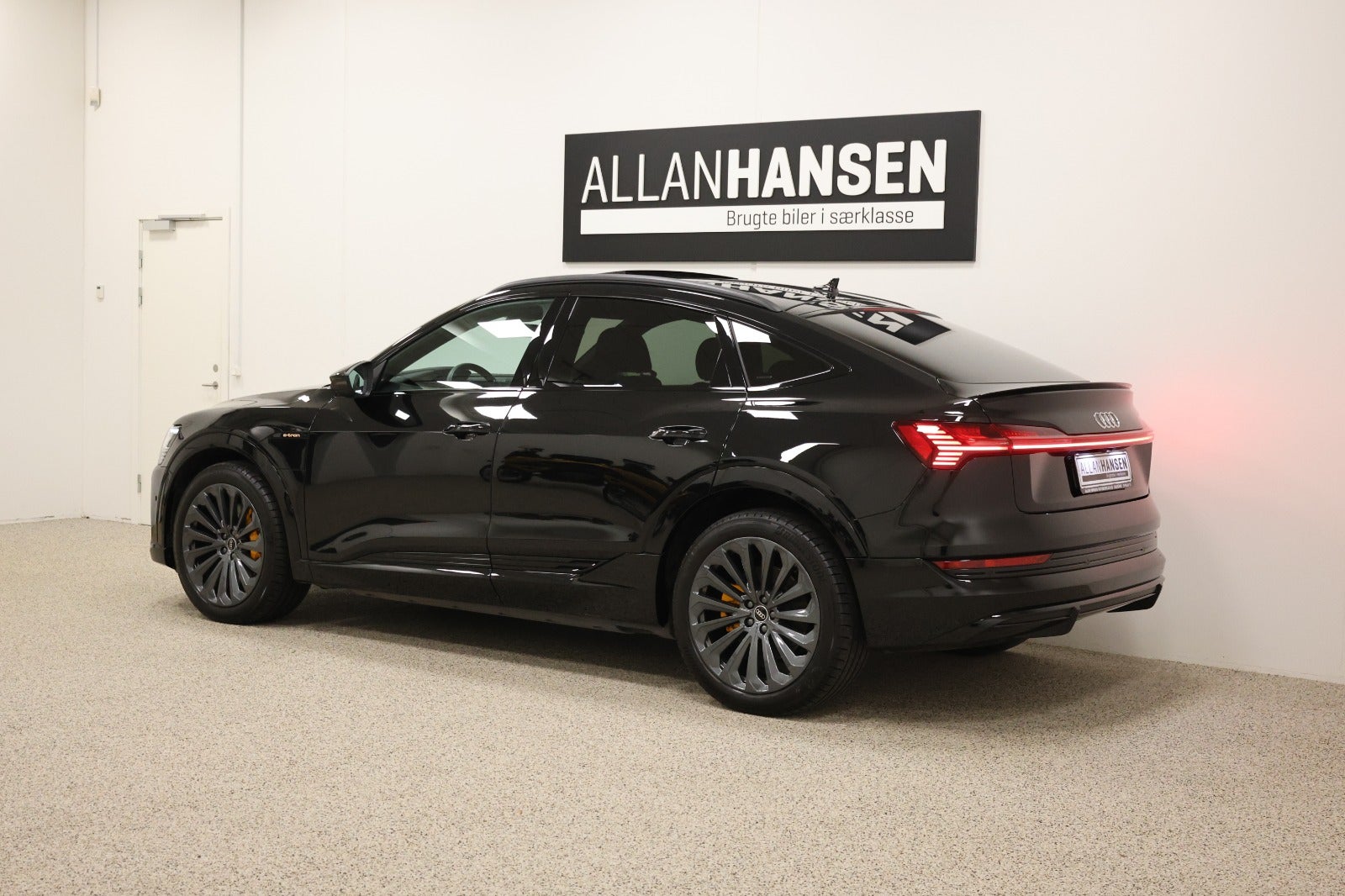 flexleasing-audi-e-tron-55-s-line-sportback-quattro-5d-findleasing