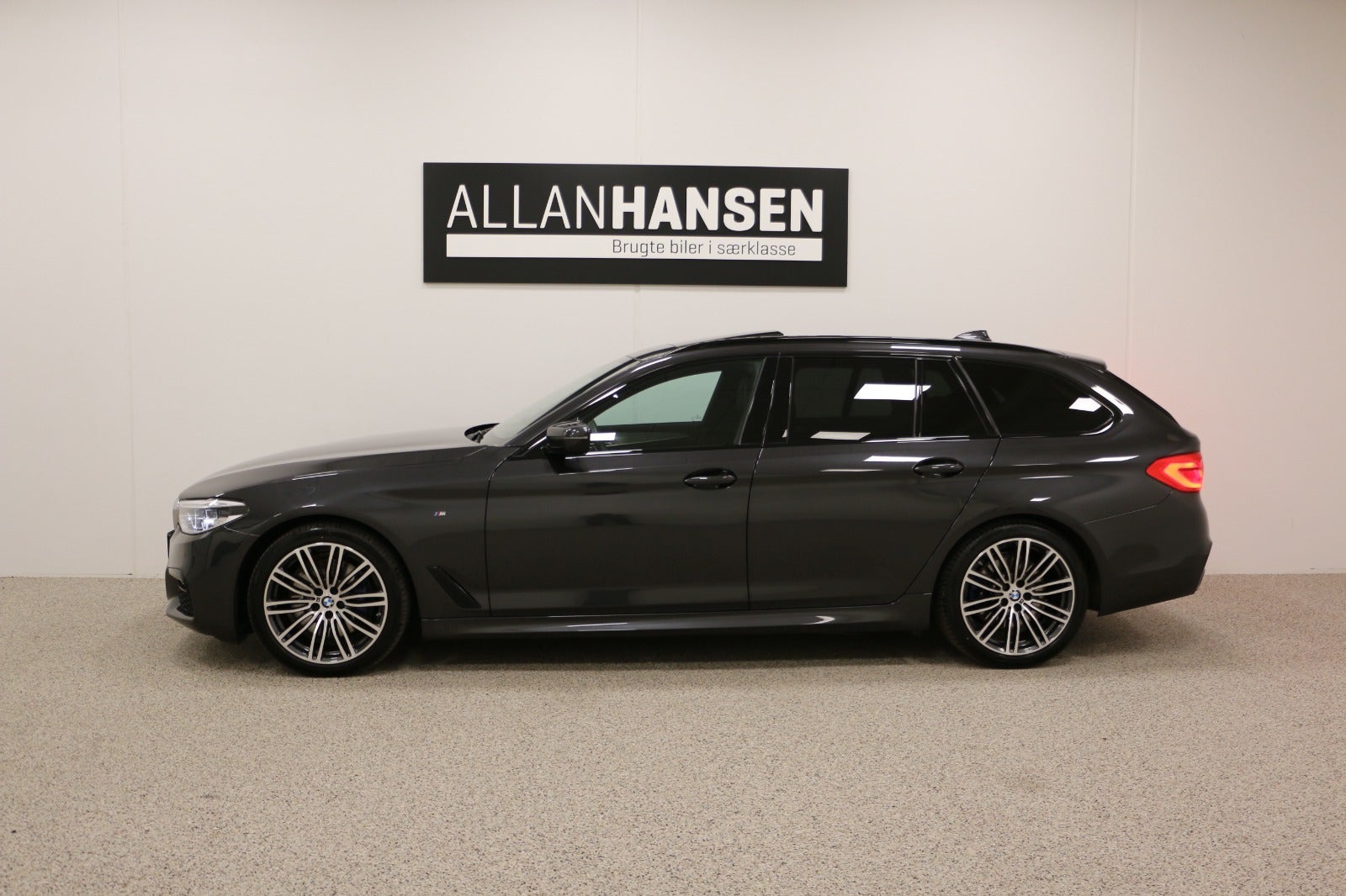 flexleasing-bmw-530d-30-touring-m-sport-xdrive-aut-5d-findleasing