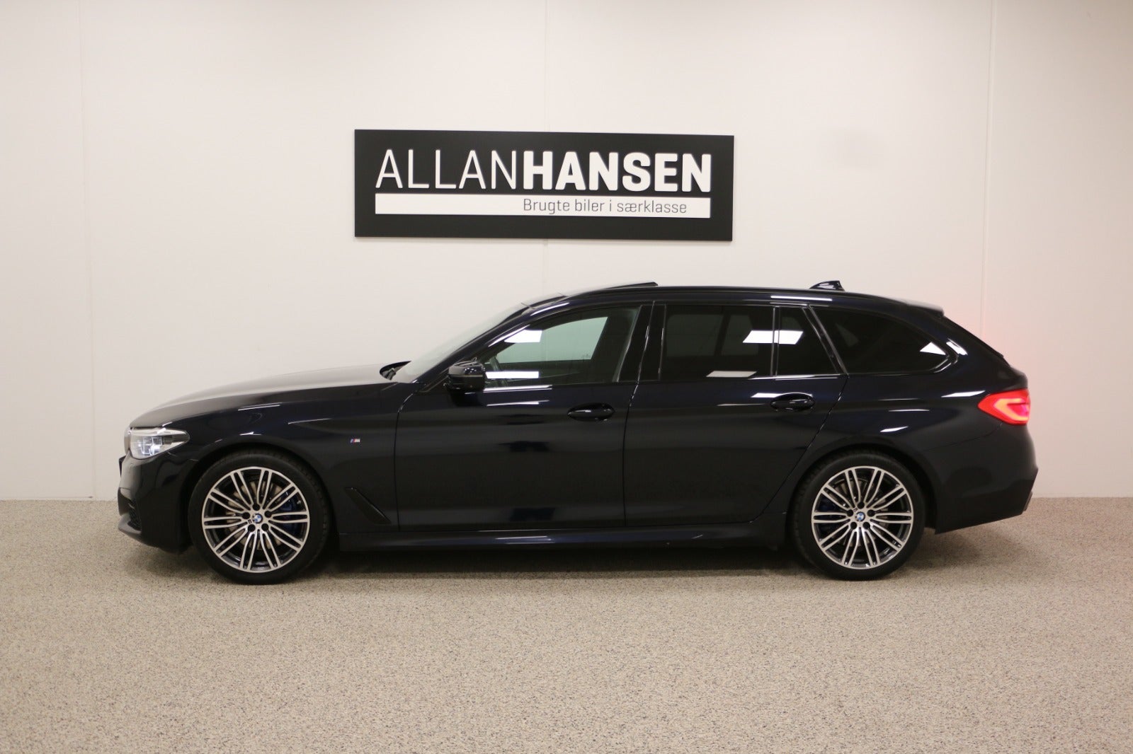 flexleasing-bmw-530d-30-touring-m-sport-xdrive-aut-5d-findleasing