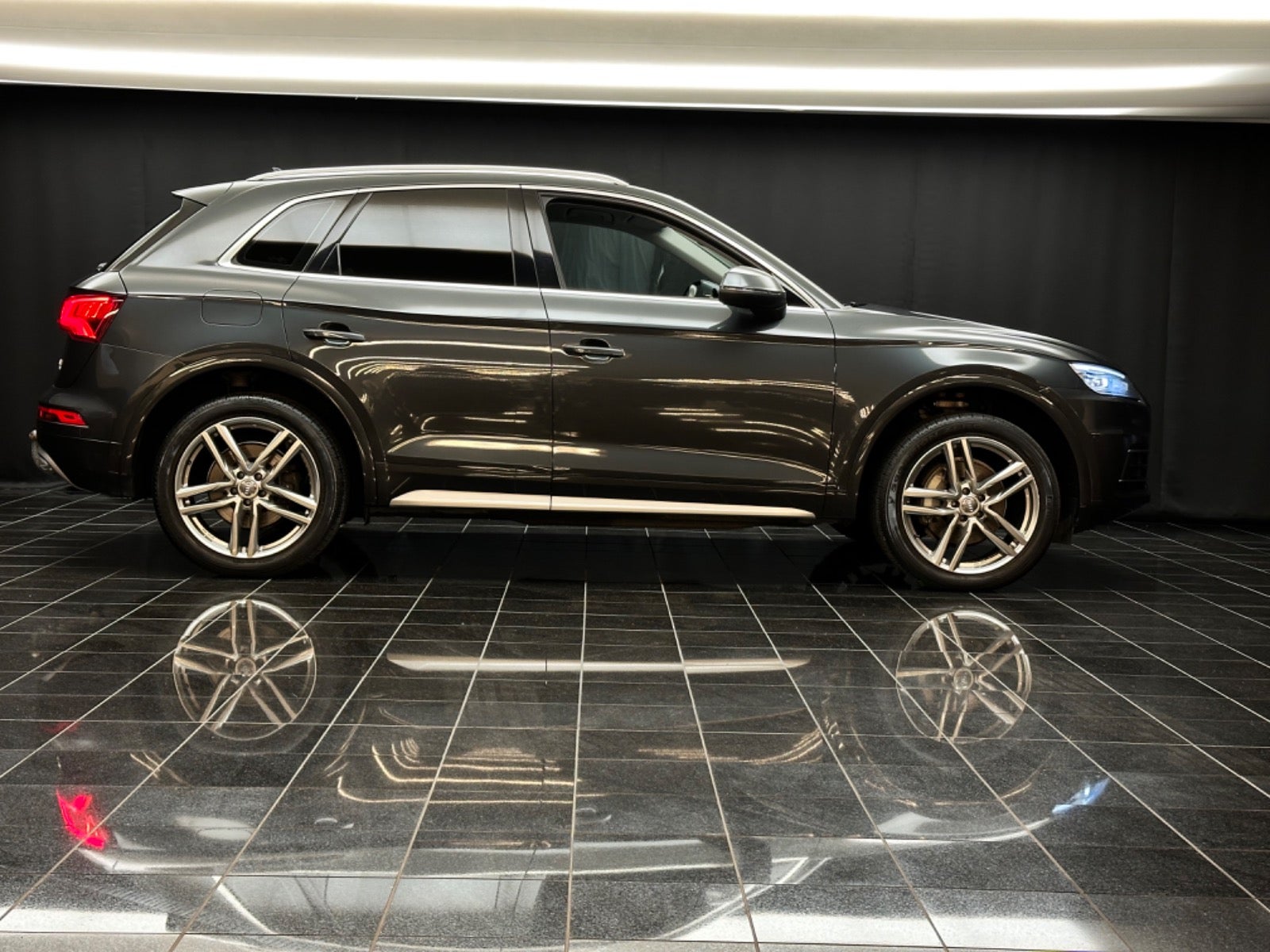 flexleasing-audi-q5-20-tfsi-252-sport-quattro-s-tr-5d-findleasing