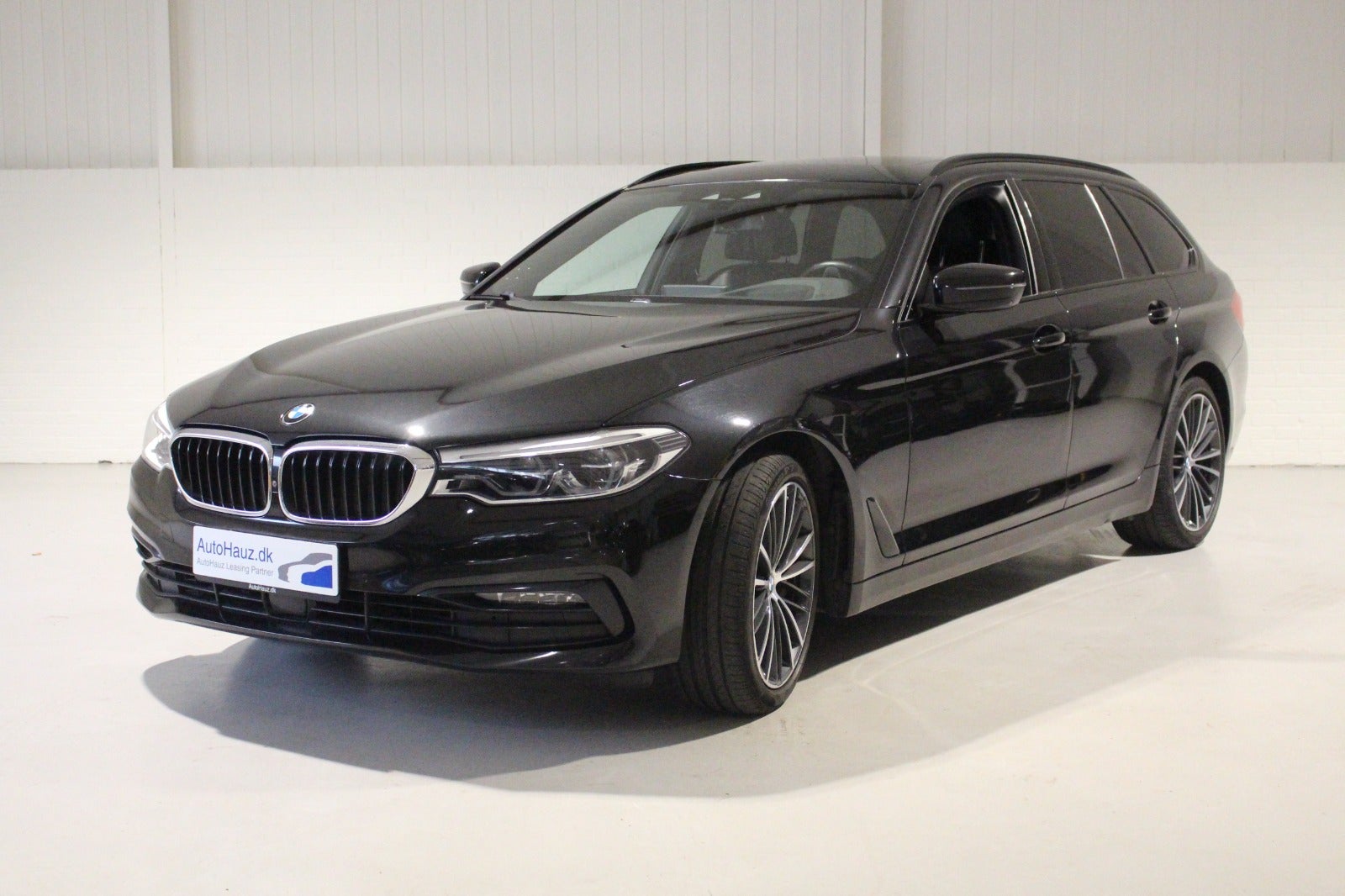 flexleasing-bmw-540i-30-touring-sport-line-xdrive-aut-5d-findleasing