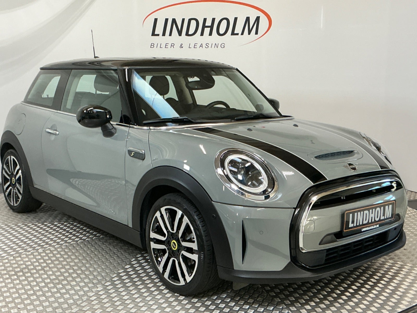 flexleasing-mini-cooper-se-classic-trim-3d-findleasing