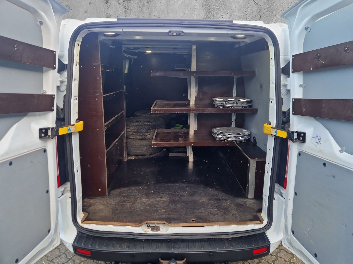 flexleasing-ford-transit-custom-320l-20-tdci-130-trend-findleasing