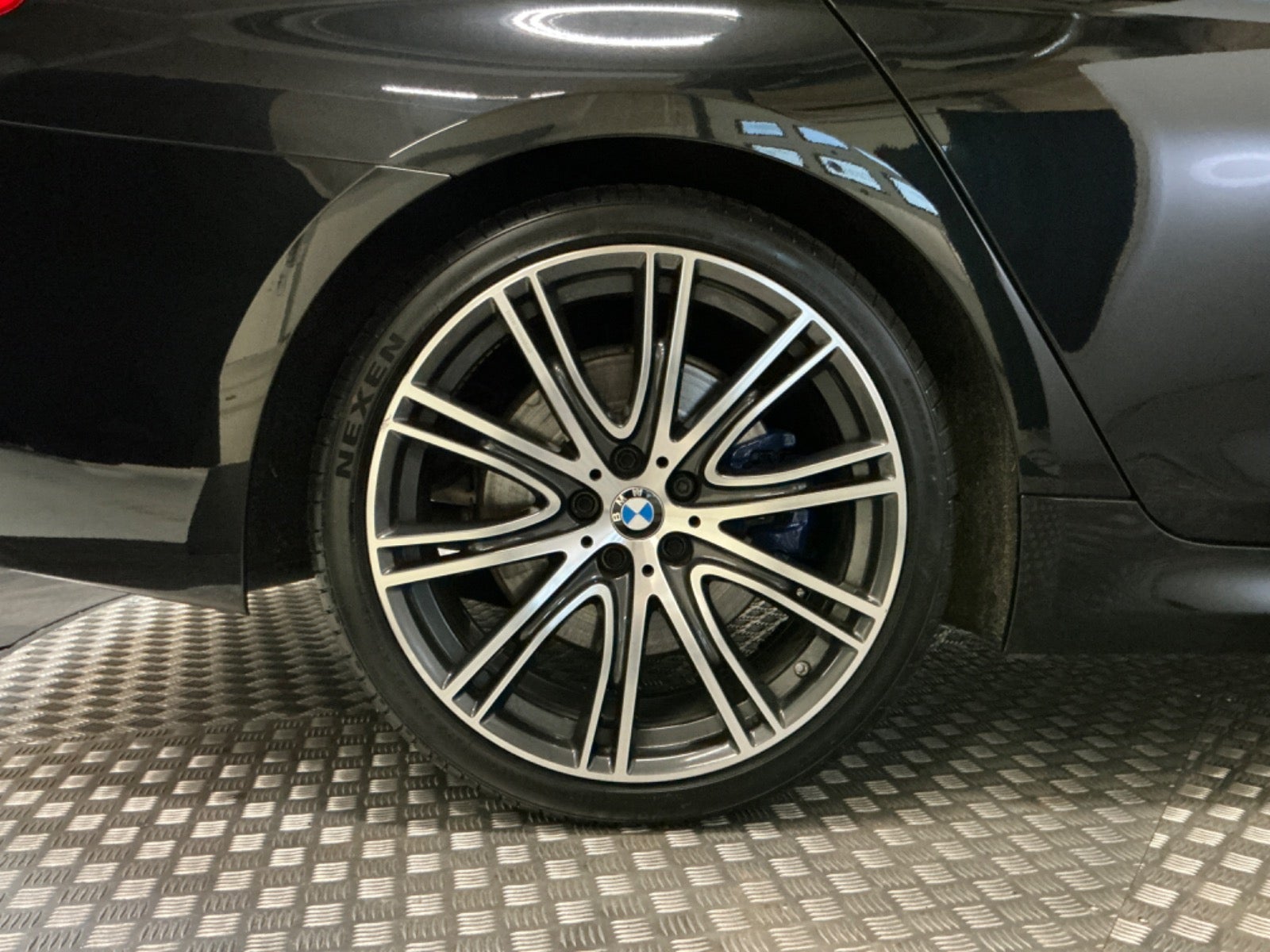 flexleasing-bmw-m550d-30-xdrive-aut-4d-findleasing