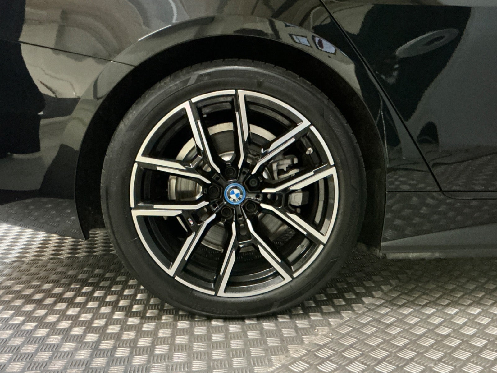 flexleasing-bmw-i4-edrive40-m-sport-5d-findleasing