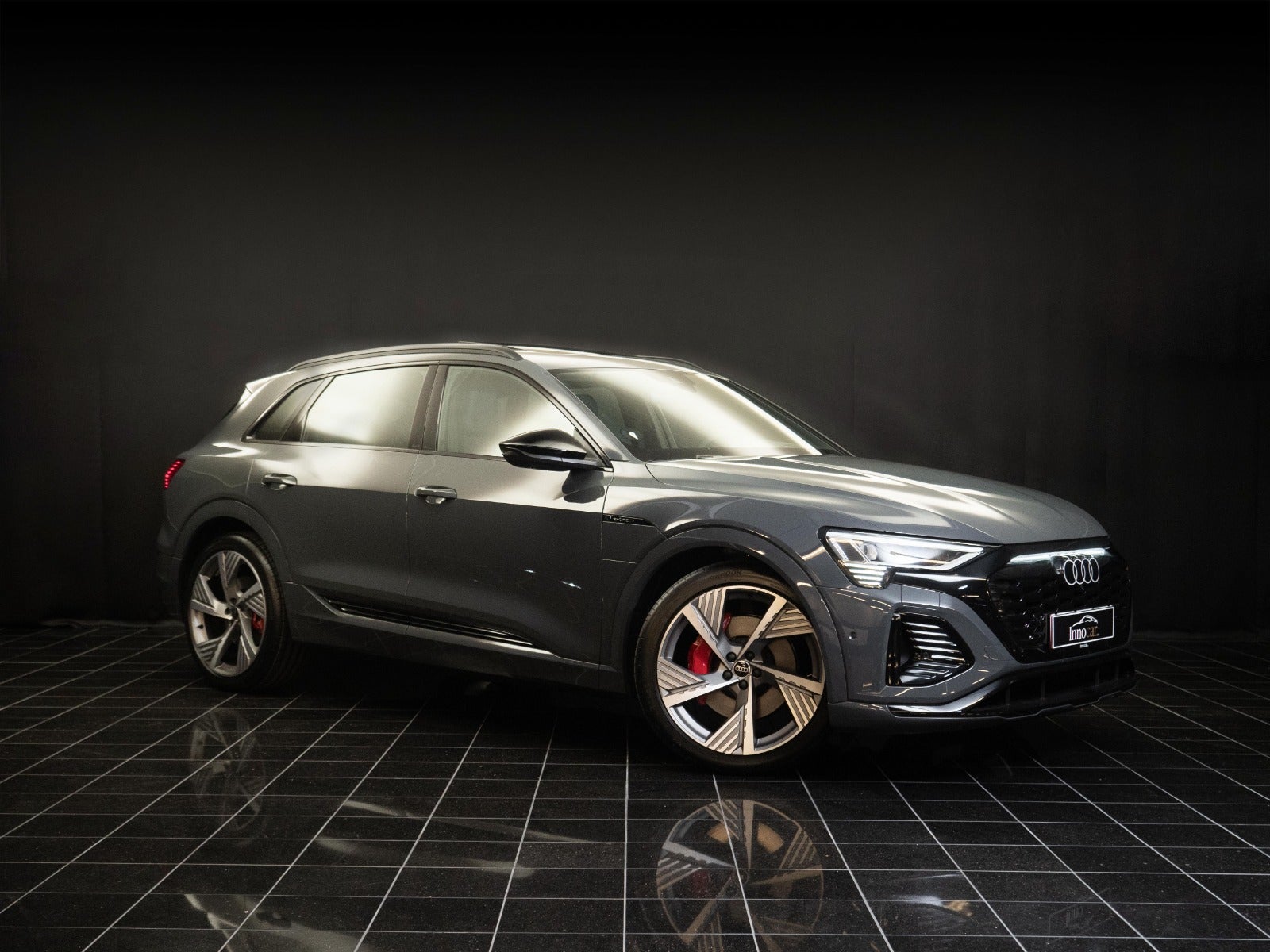 flexleasing-audi-q8-e-tron-55-s-line-quattro-5d-findleasing