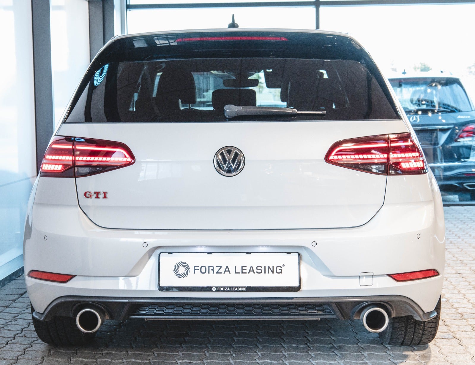 flexleasing-vw-golf-vii-20-gti-performance-dsg-5d-findleasing