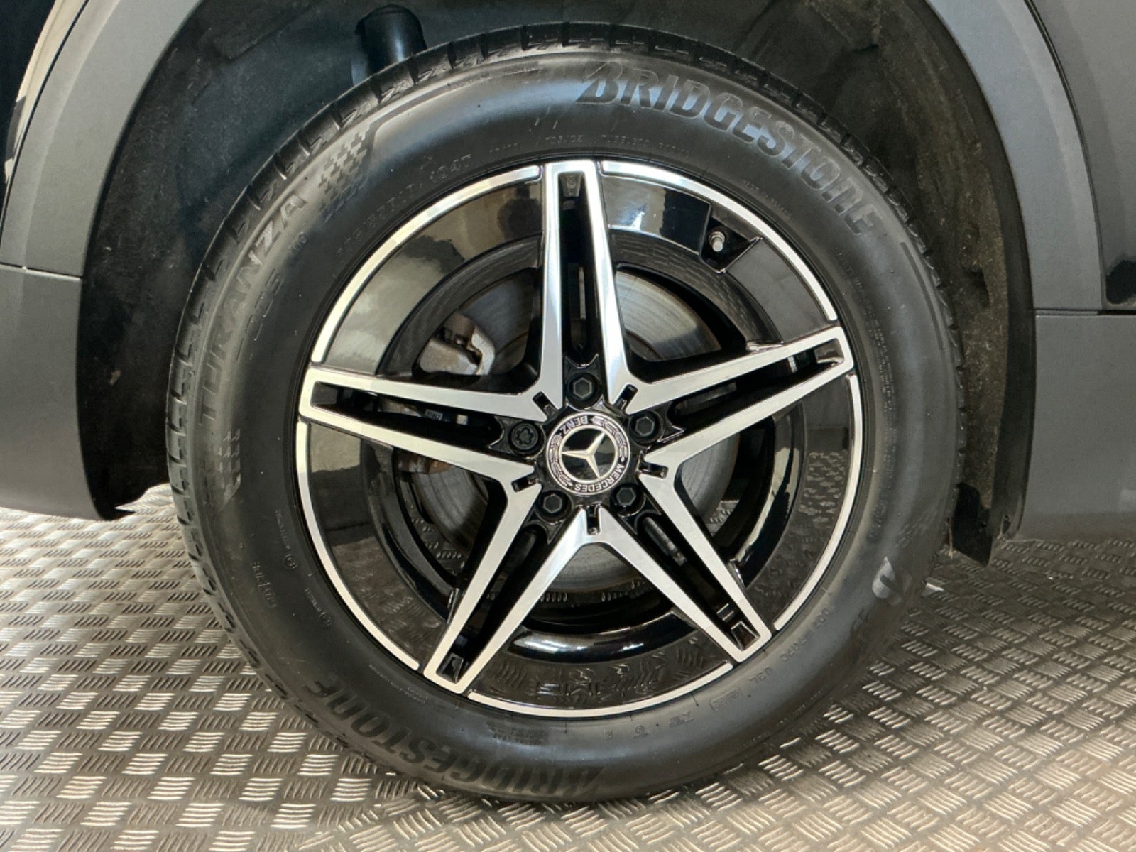 flexleasing-mercedes-eqb250-amg-line-5d-findleasing