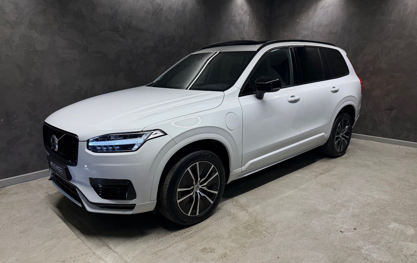 flexleasing-volvo-xc90-20-t8-recharge-r-design-aut-awd-7prs-5d-findleasing