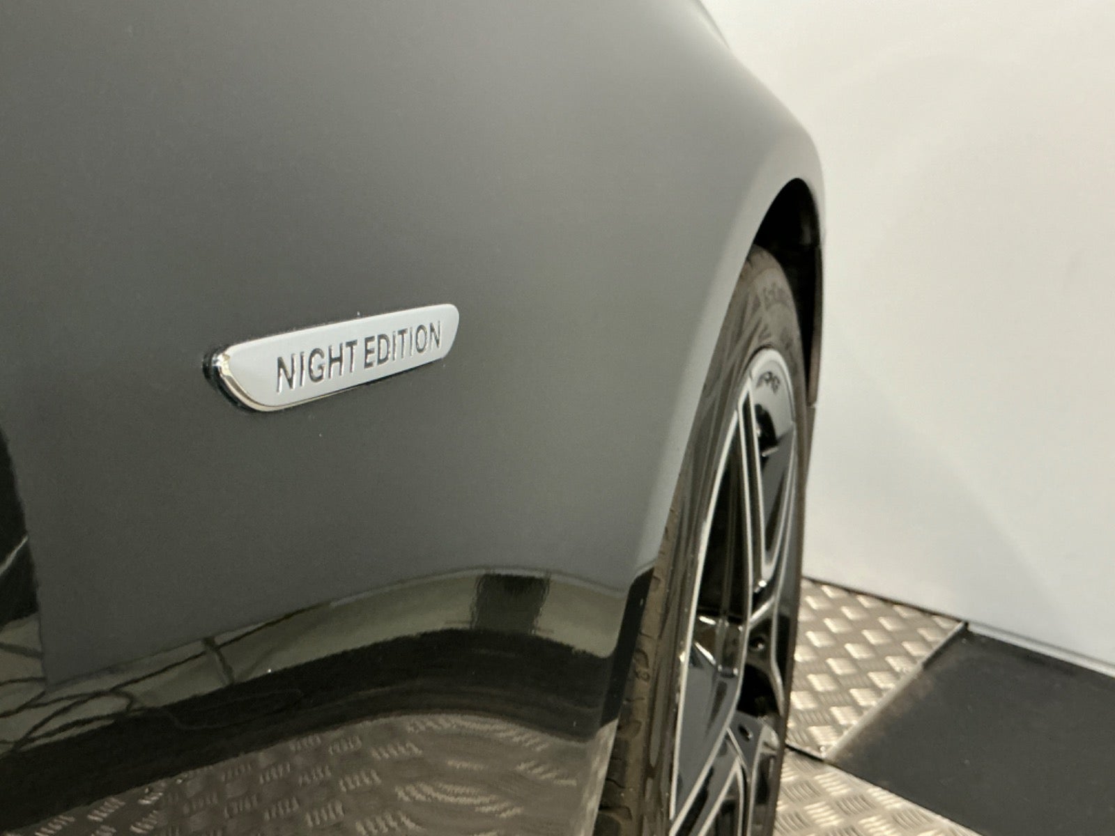 flexleasing-mercedes-c220-d-20-business-amg-line-night-edition-stc-aut-5d-findleasing