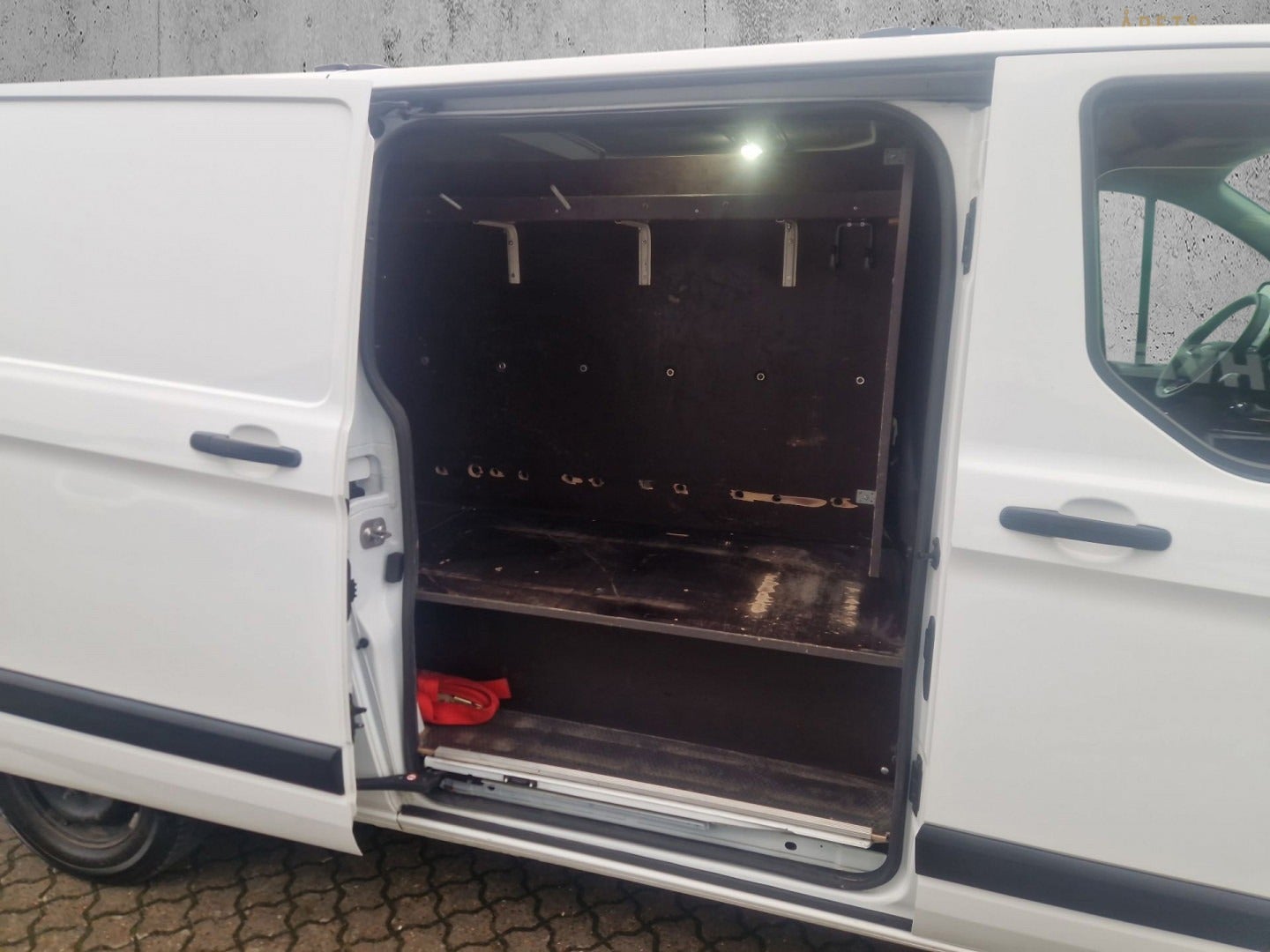 flexleasing-ford-transit-custom-320l-20-tdci-130-trend-findleasing