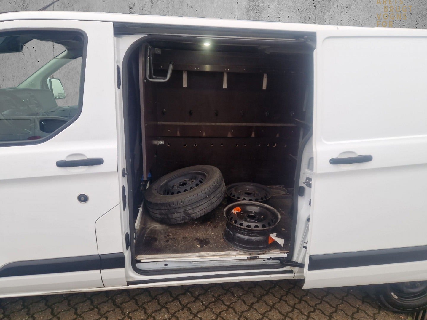 flexleasing-ford-transit-custom-320l-20-tdci-130-trend-findleasing