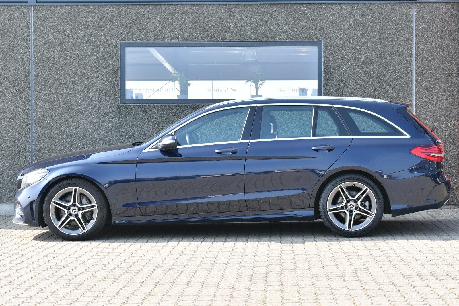 flexleasing-mercedes-c220-d-20-amg-line-stc-aut-5d-findleasing