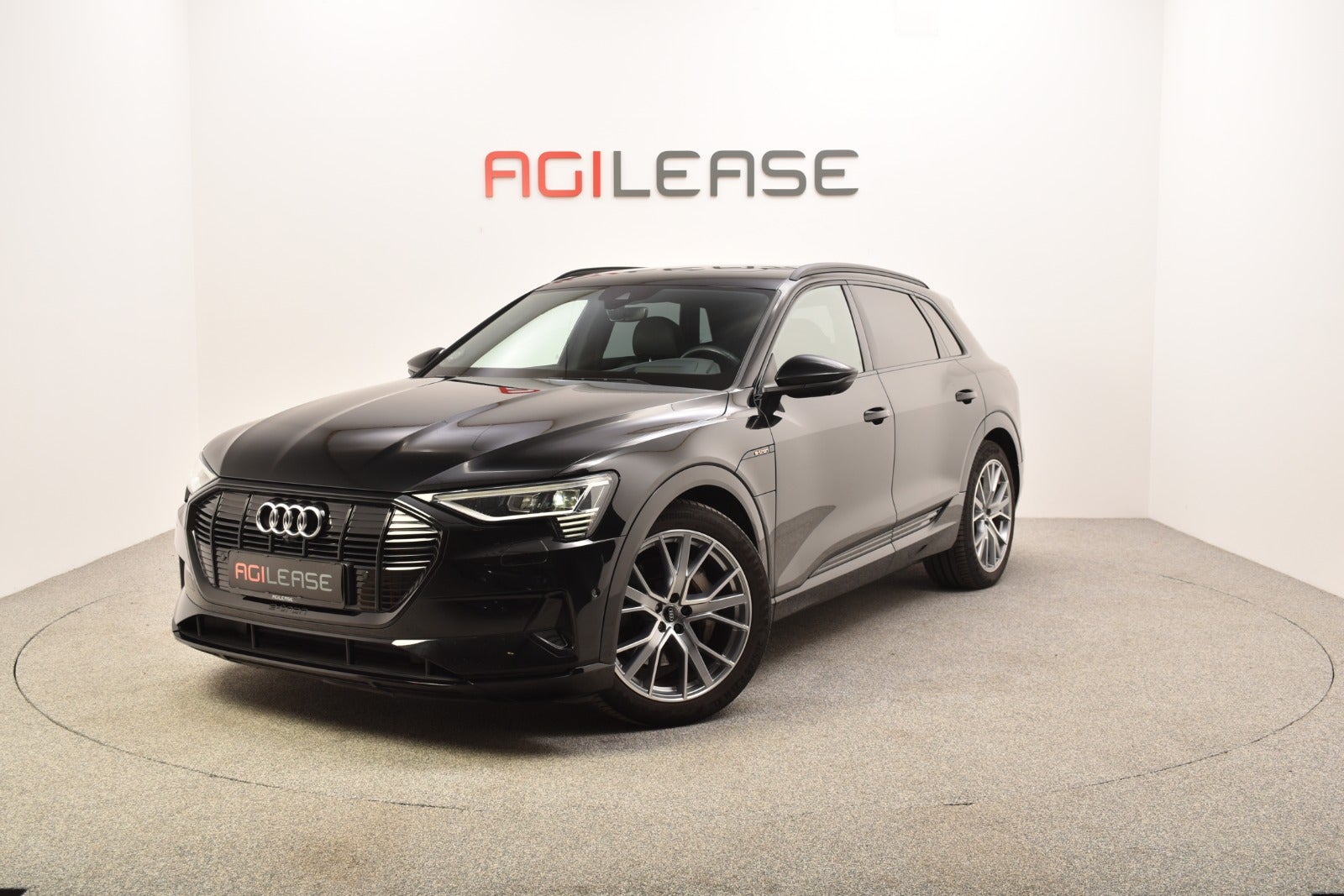 flexleasing-audi-e-tron-55-s-line-quattro-5d-findleasing