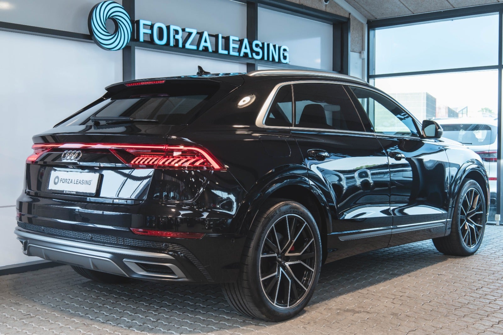 flexleasing-audi-q8-50-tdi-s-line-quattro-tiptr-5d-findleasing