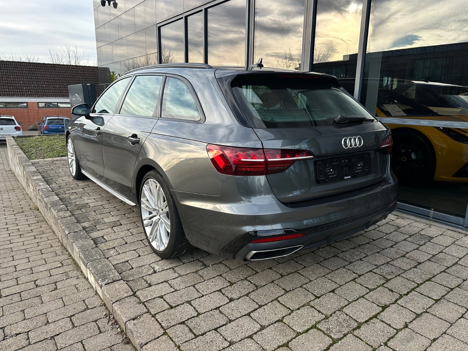 flexleasing-audi-a4-40-tdi-s-line-avant-s-tr-5d-findleasing