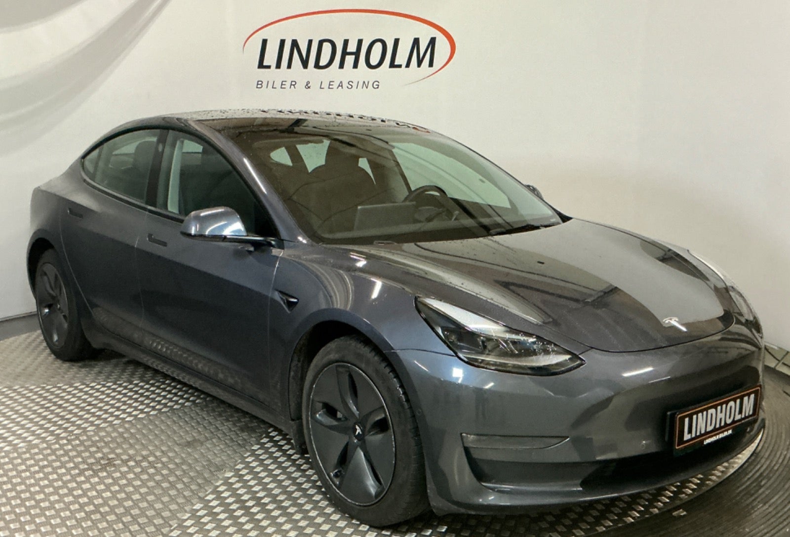 flexleasing-tesla-model-3-long-range-awd-4d-findleasing