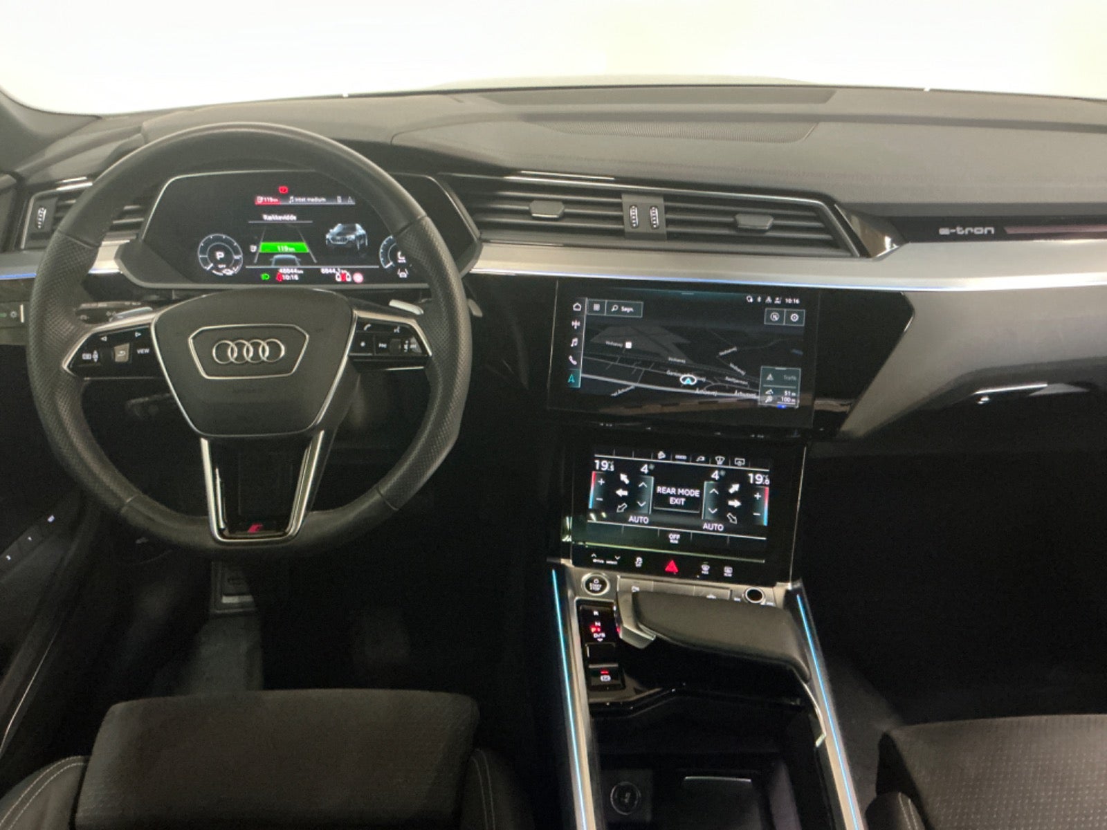 flexleasing-audi-e-tron-55-s-line-sportback-quattro-5d-findleasing