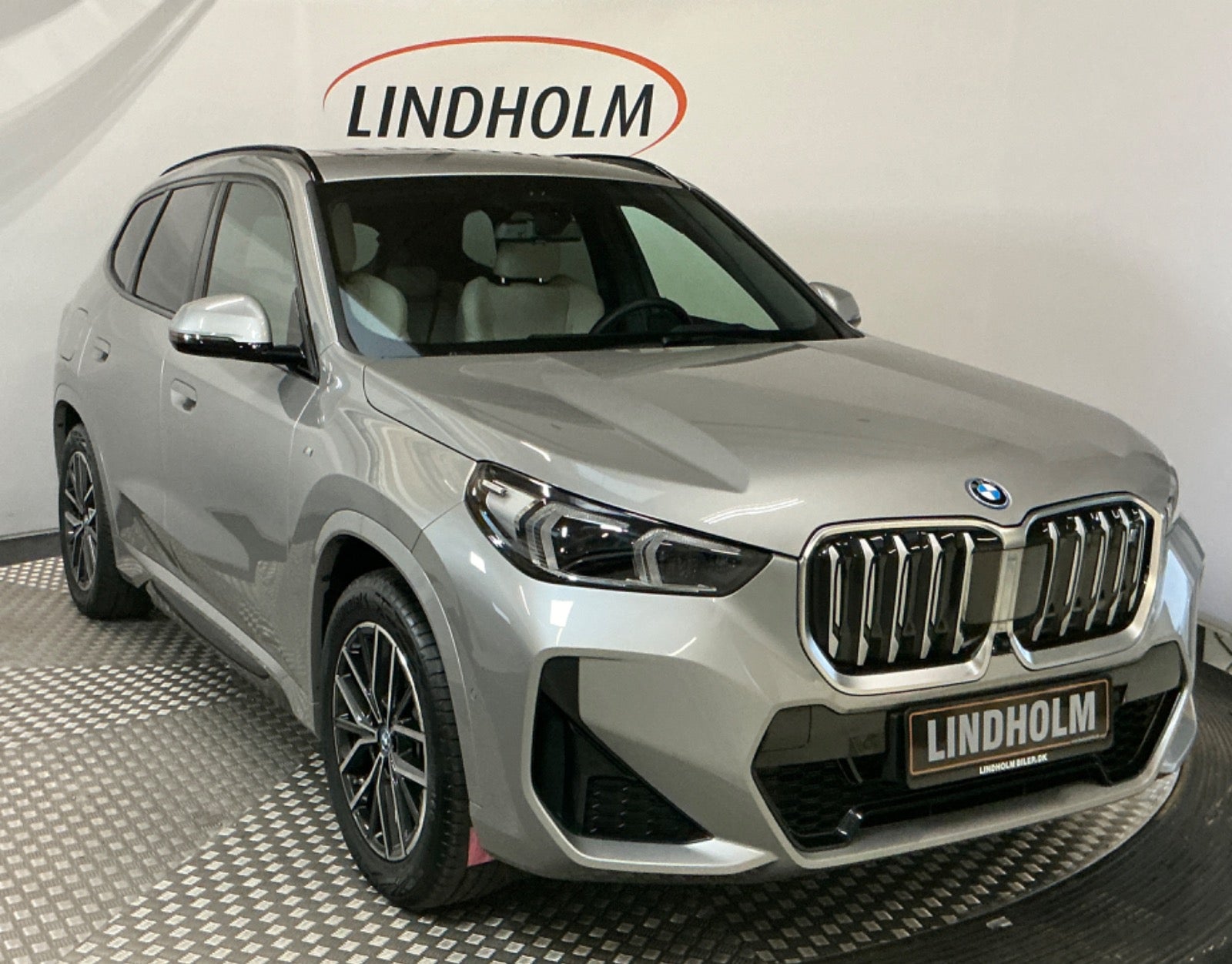 flexleasing-bmw-ix1-xdrive30-m-sport-5d-findleasing