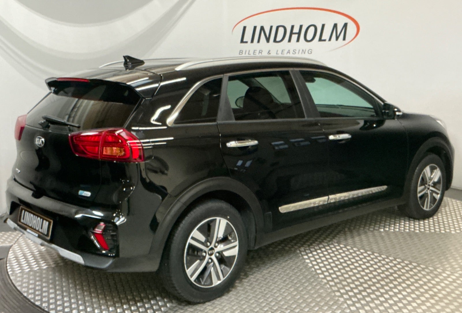 flexleasing-kia-niro-16-phev-advance-dct-5d-findleasing