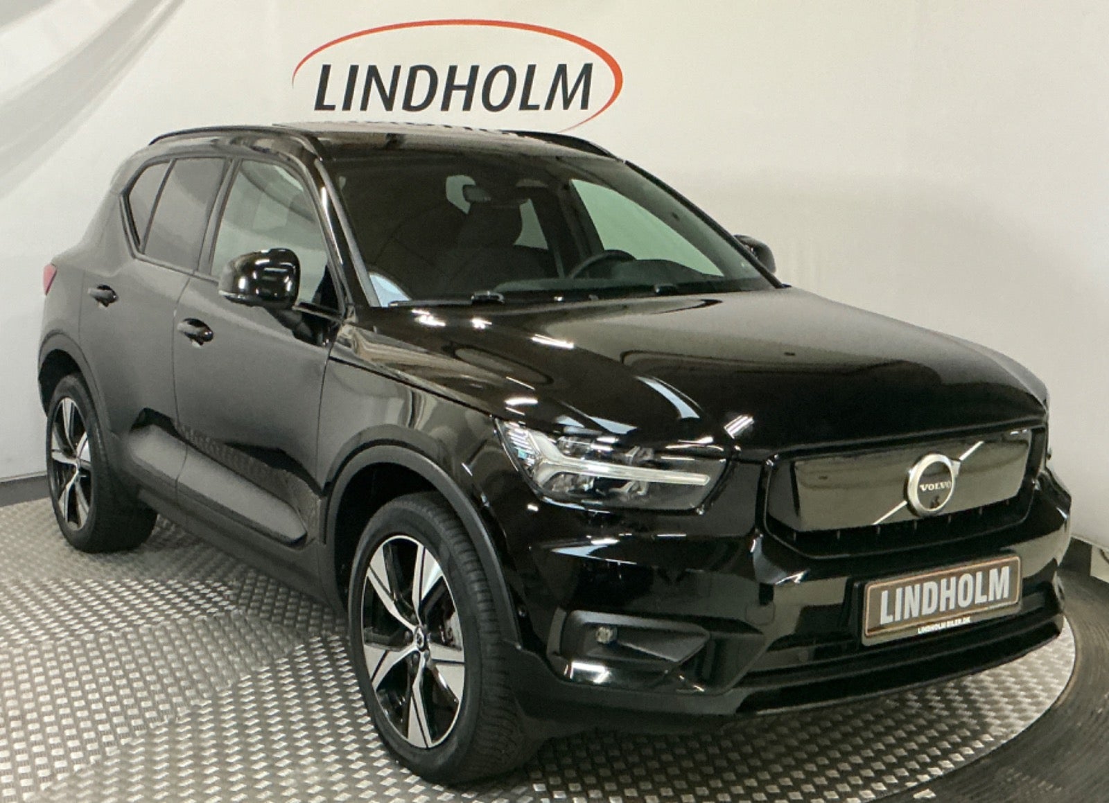 flexleasing-volvo-xc40-p8-recharge-twin-pro-5d-findleasing