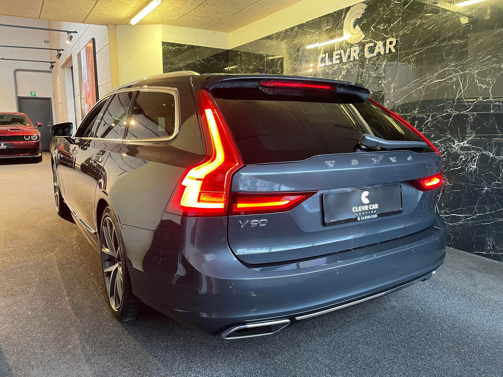 flexleasing-volvo-v90-d4-inscription-190-hk-automatic-findleasing