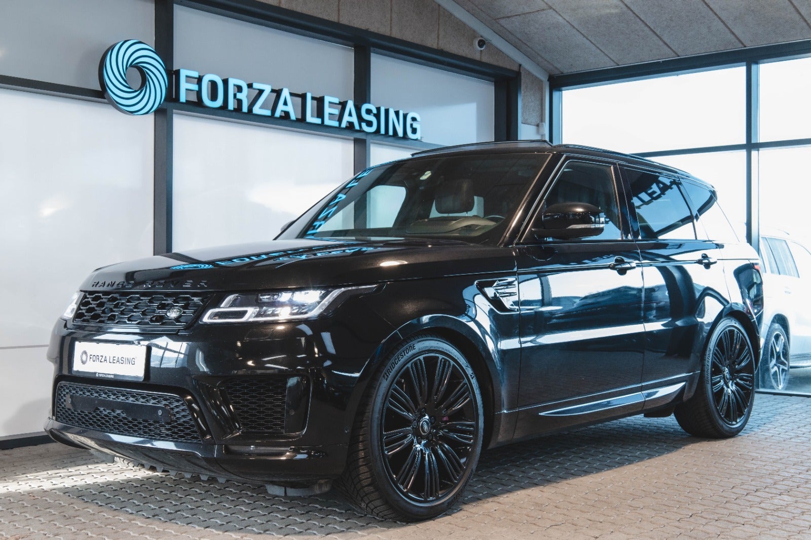 flexleasing-land-rover-range-rover-sport-50-p525-hse-dynamic-aut-5d-findleasing