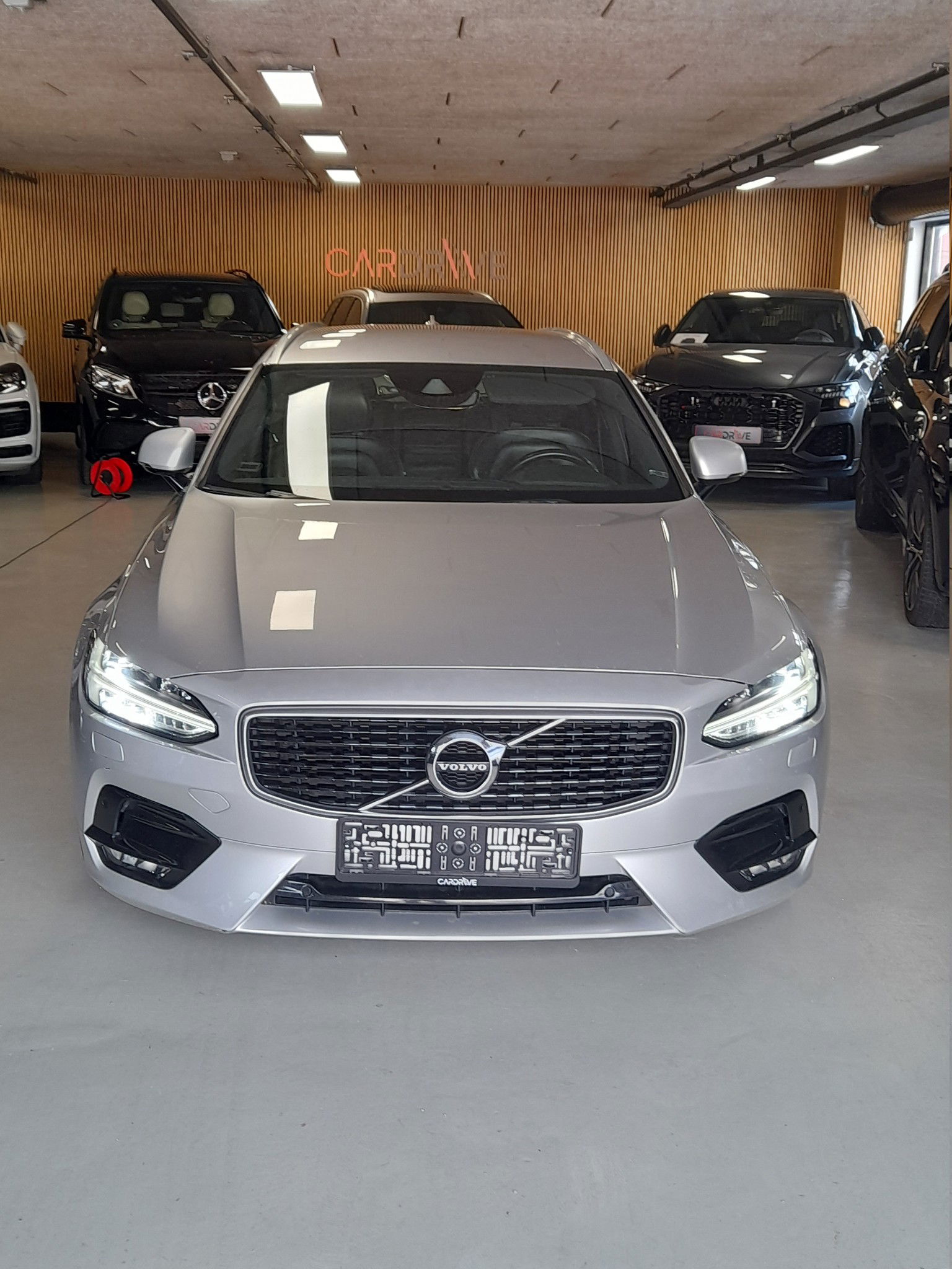 flexleasing-volvo-v90-combi-20-d4-190-hk-automatic-findleasing