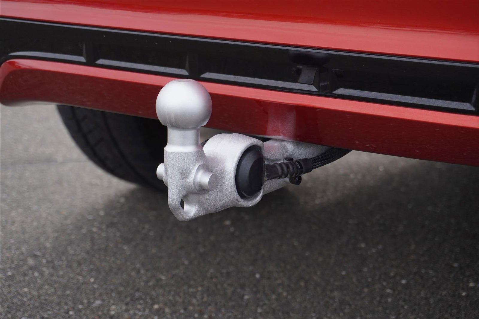 flexleasing-volvo-xc60-20-t8-407-r-design-aut-awd-5d-findleasing