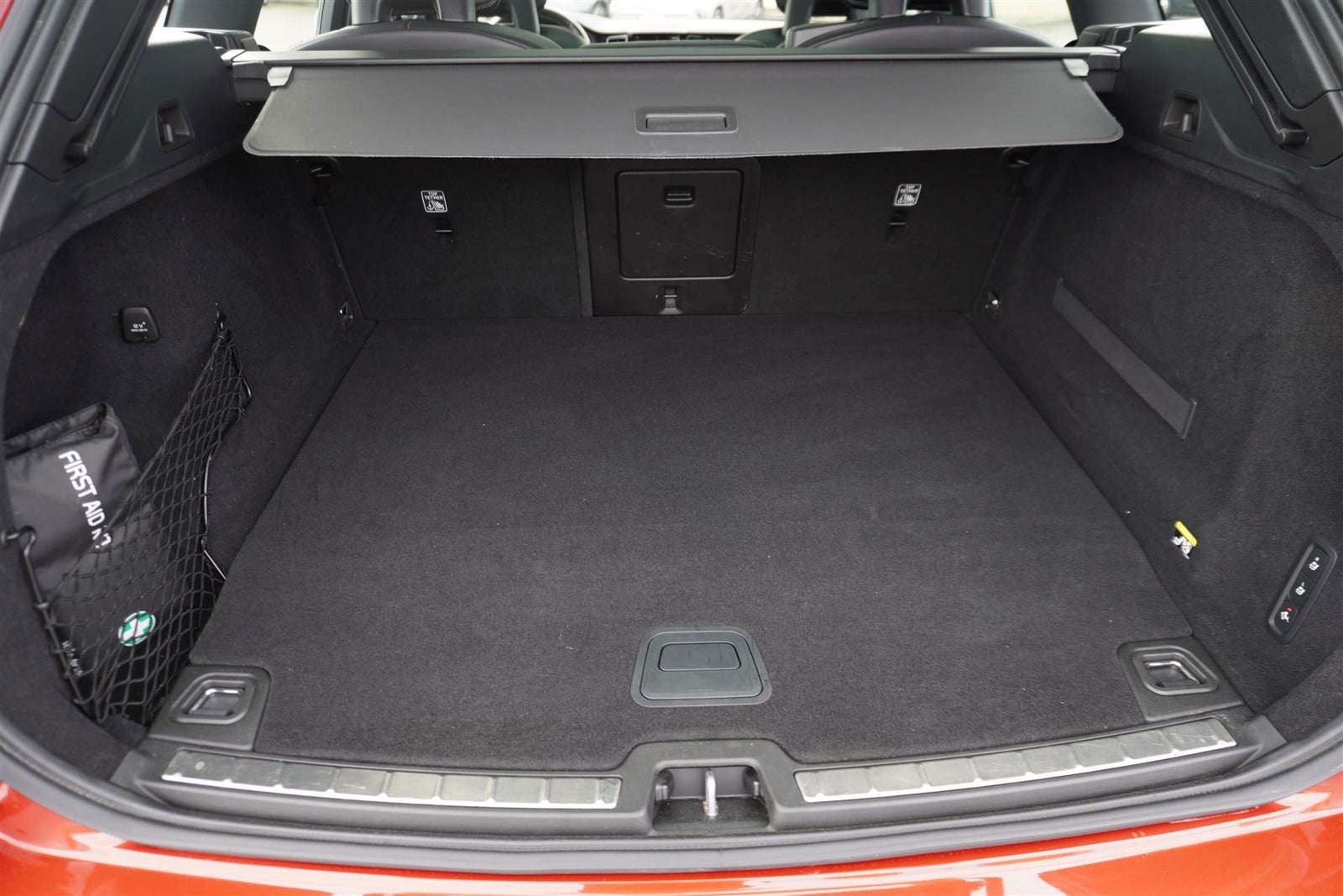 flexleasing-volvo-xc60-20-t8-407-r-design-aut-awd-5d-findleasing