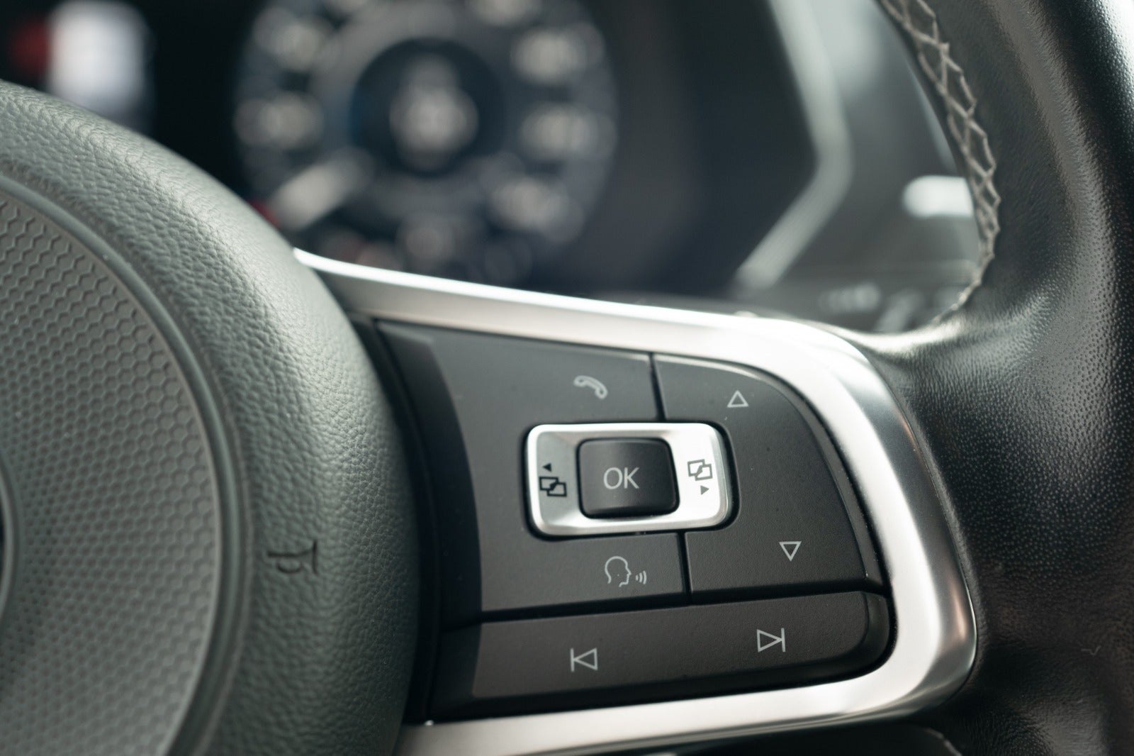 flexleasing-vw-tiguan-20-tdi-150-highline-dsg-5d-findleasing