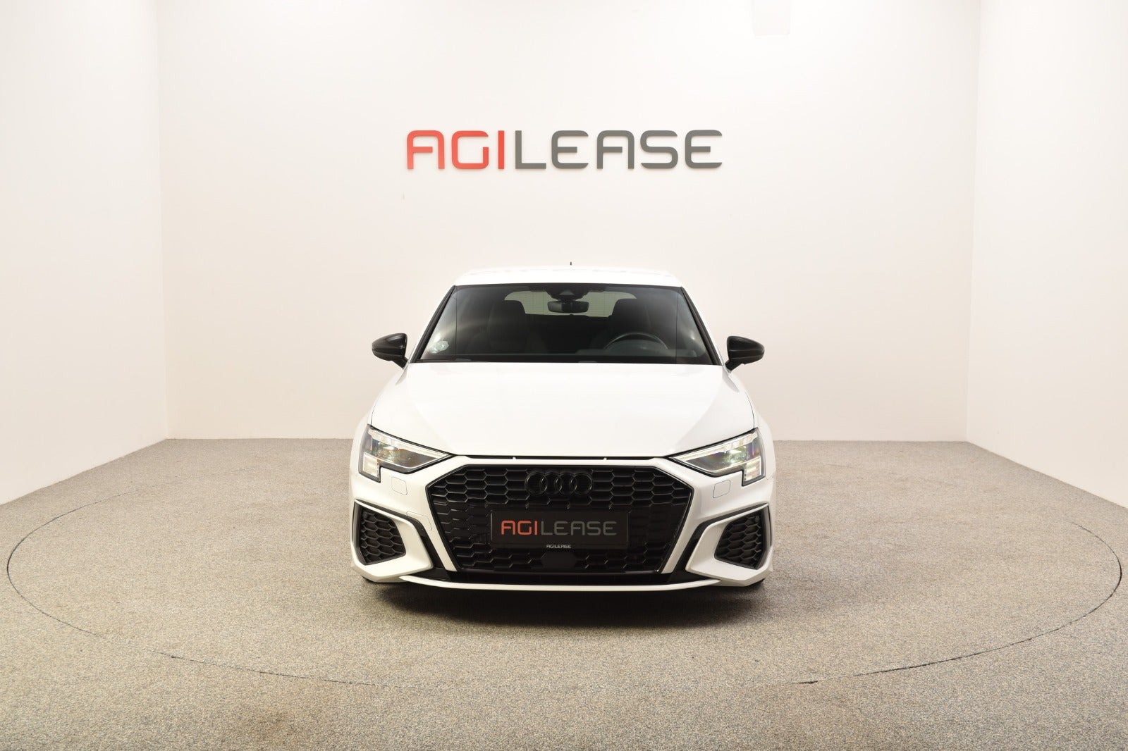 flexleasing-audi-a3-40-tfsi-e-s-line-sportback-s-tr-5d-findleasing