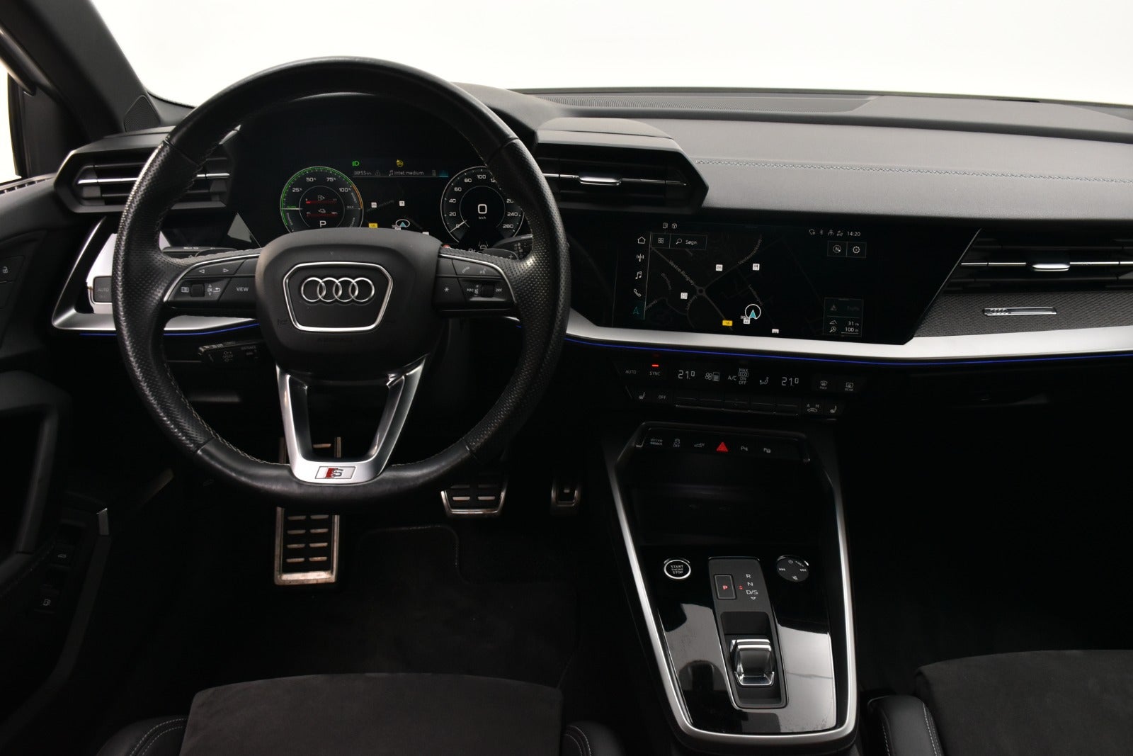 flexleasing-audi-a3-40-tfsi-e-s-line-sportback-s-tr-5d-findleasing