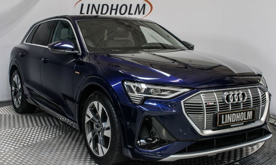 Audi e-tron 55 S-line quattro 5d